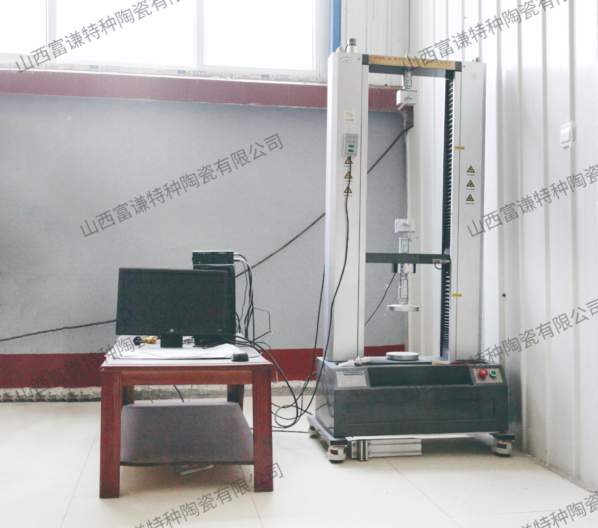 萬能材料試驗儀universal material tester.jpg